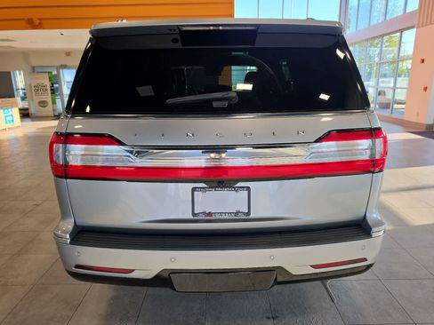 Used 2020 Lincoln Navigator Reserve AWD/4WD image 9