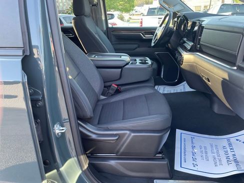 Used 2025 Chevrolet Silverado 1500 LT image 16