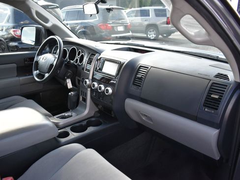 Used 2013 Toyota Sequoia SR5 AWD/4WD image 14