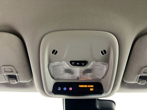 Used 2023 Chevrolet Bolt EUV LT w/ Convenience Package image 22