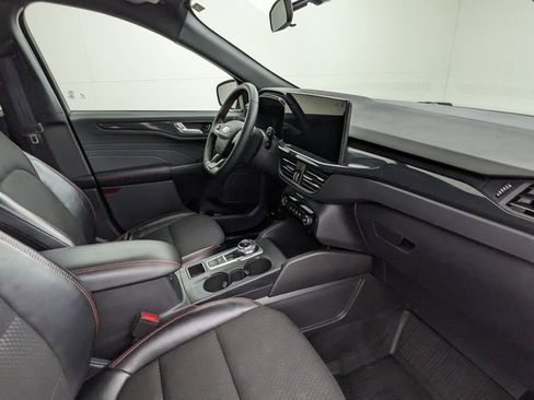 Used 2024 Ford Escape ST-Line w/ Tech Pack #1 image 39