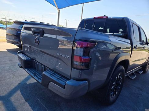 Used 2022 Nissan Frontier Pro-X RWD image 4