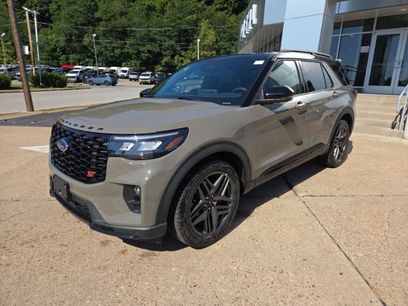 New 2026 Ford Explorer ST w/ Sun And Sound Package