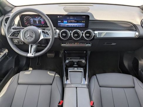 New 2025 Mercedes-Benz GLB 250 image 16