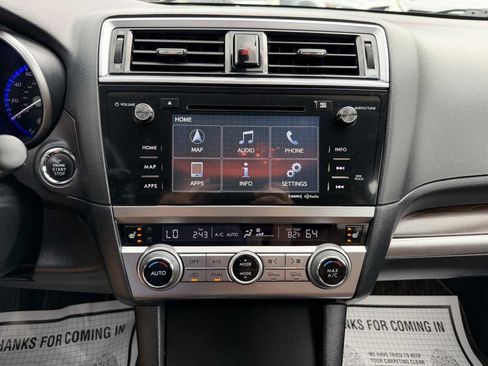 Used 2017 Subaru Outback 2.5i Touring AWD/4WD image 17