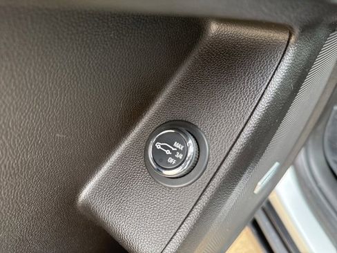 Used 2019 Chevrolet Traverse Premier w/ Redline Edition image 12