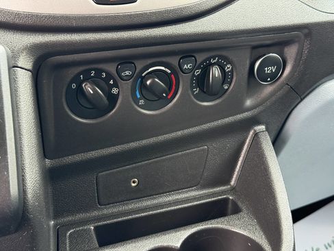 Used 2019 Ford Transit 350 XLT image 23