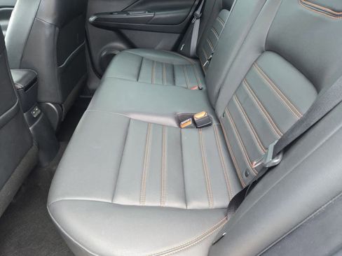 Used 2020 Nissan Kicks SR w/ SR Premium Package FWD image 18