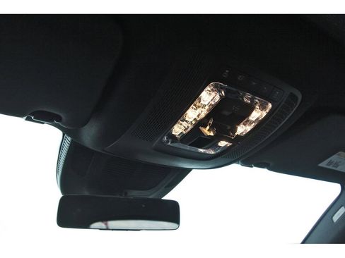 Used 2024 Mercedes-Benz GLS 450 4MATIC image 11