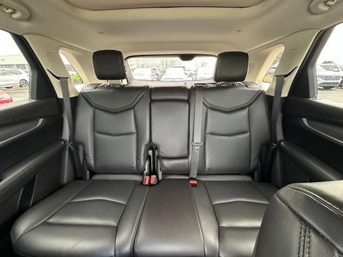 Used 2017 Cadillac XT5 Luxury w/ Driver Awareness Package AWD/4WD image 39