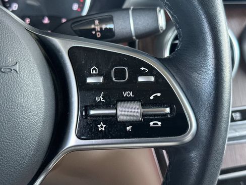 Certified 2022 Mercedes-Benz GLC 300 image 28