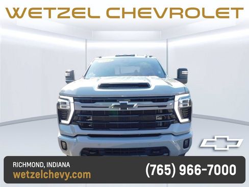 Used 2024 Chevrolet Silverado 2500 LTZ w/ LTZ Plus Package AWD/4WD image 15