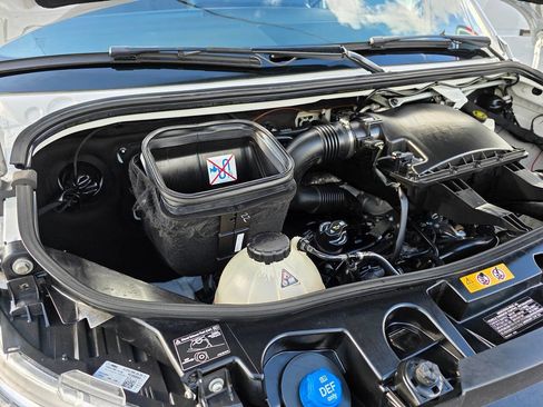 Used 2020 Mercedes-Benz Sprinter 2500 image 20