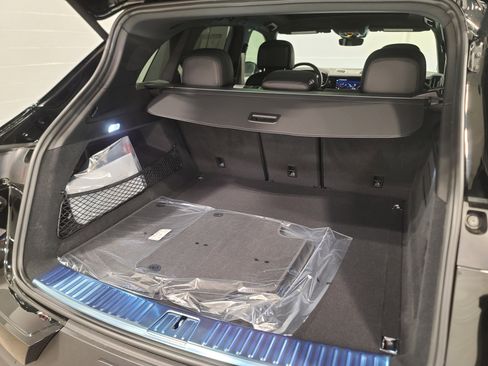 New 2026 Porsche Cayenne image 31