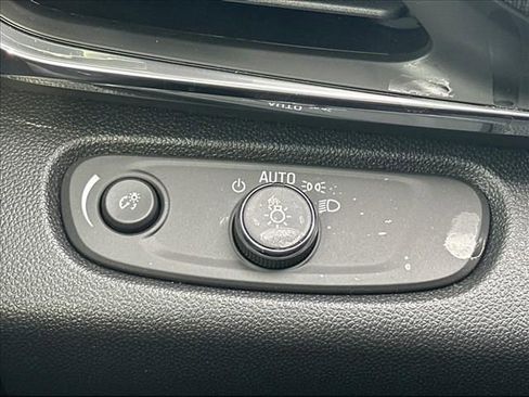 New 2026 Buick Envista Preferred w/ Advanced Safety Package FWD image 28