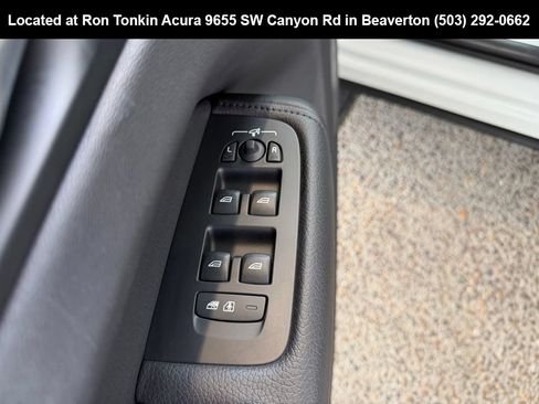Used 2022 Volvo XC60 B5 Momentum w/ Advanced Package AWD/4WD image 13