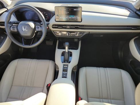 Certified 2024 Honda HR-V EX-L image 2