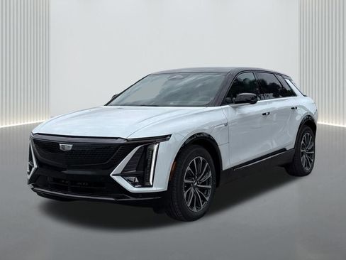 New 2026 Cadillac Lyriq Sport image 1
