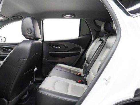 Used 2024 GMC Terrain SLT FWD image 28
