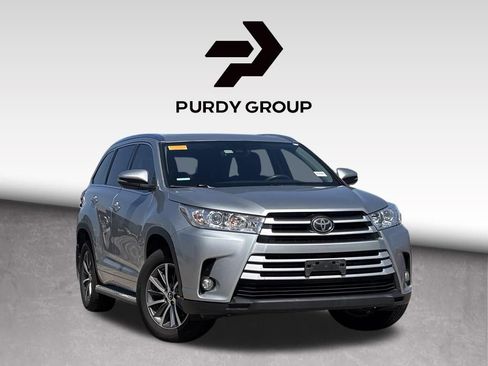 Used 2017 Toyota Highlander XLE FWD image 1