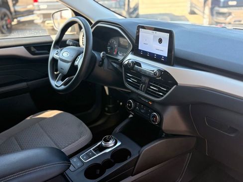 Used 2022 Ford Escape SE AWD/4WD image 14