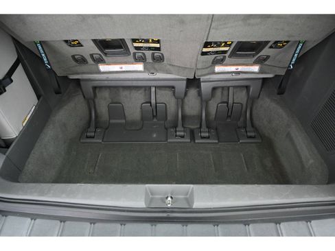 Used 2018 Toyota Sienna XLE image 51