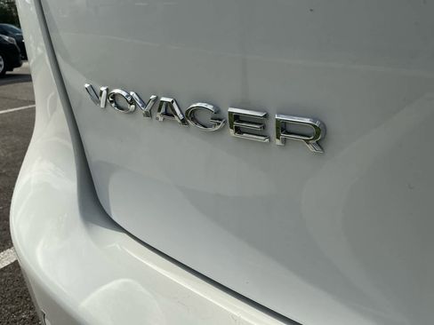New 2025 Chrysler Voyager LX image 17