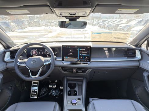 New 2026 Volkswagen Tiguan SE R-Line image 22