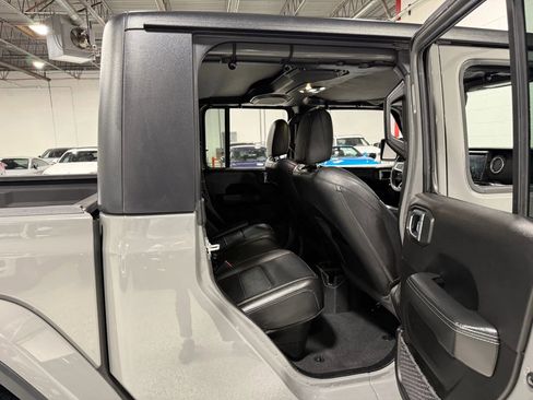 Used 2021 Jeep Gladiator Overland w/ Popular Equipment Package image 54