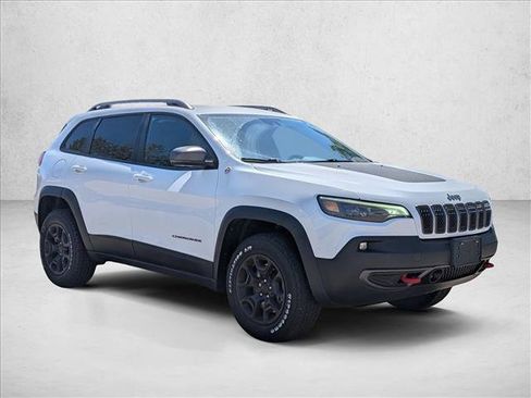 Used 2021 Jeep Cherokee Trailhawk AWD/4WD image 3