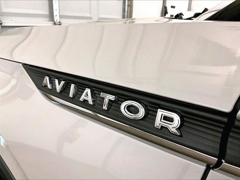 Used 2023 Lincoln Aviator Reserve w/ Elements Package Plus AWD/4WD image 13