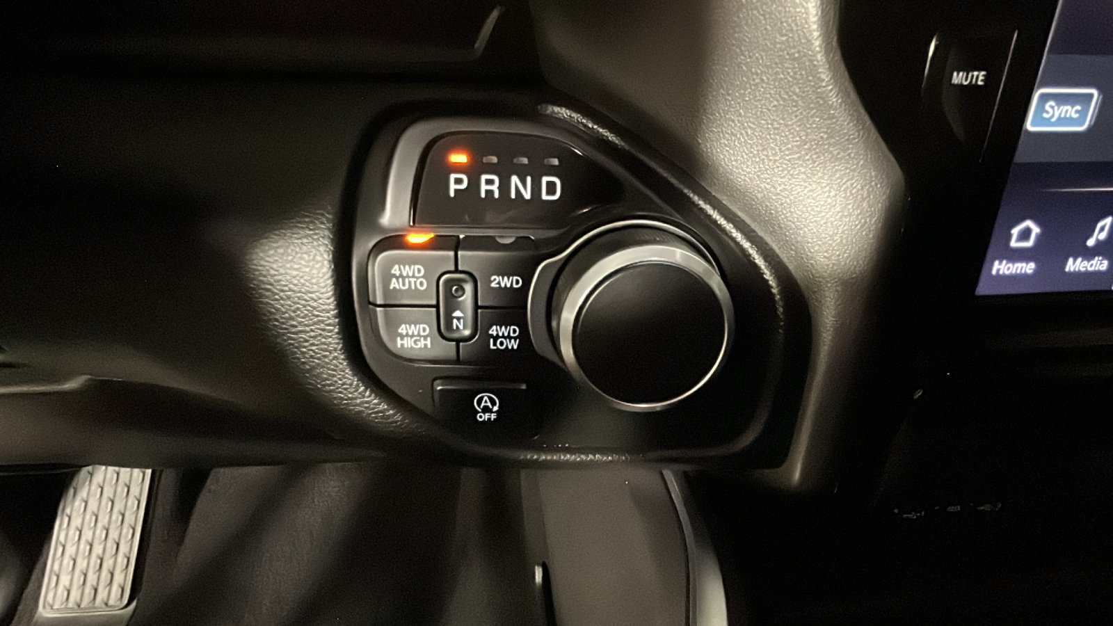 Used 2025 RAM 1500 Big Horn AWD/4WD image 26