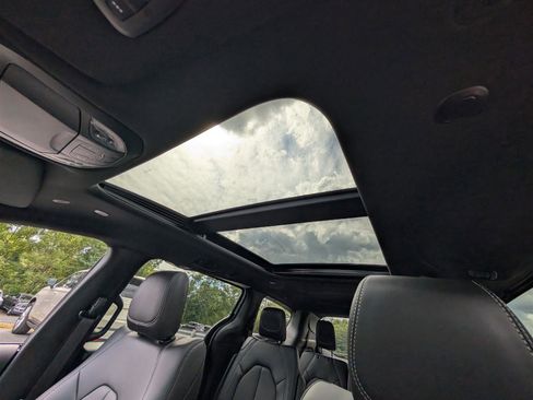 New 2026 Chrysler Pacifica Select image 25