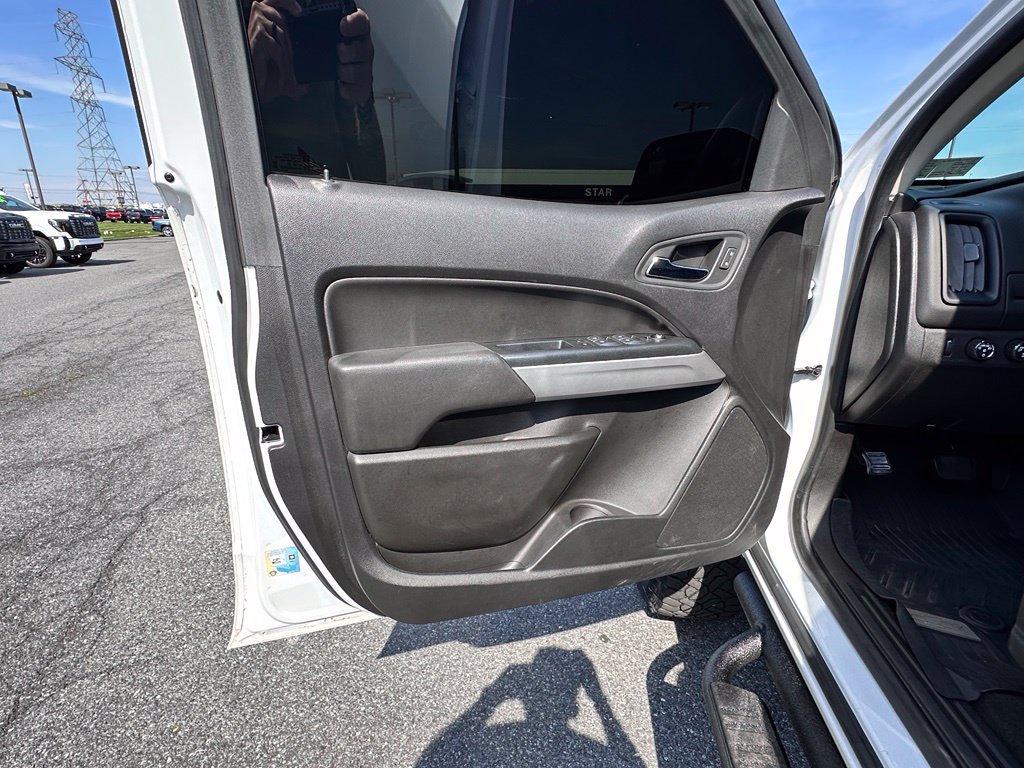 Used 2018 Chevrolet Colorado LT AWD/4WD image 22
