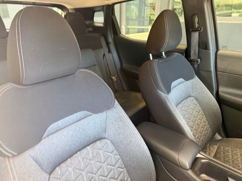 Certified 2026 Nissan Kicks SV FWD image 33
