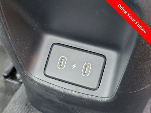 Used 2025 Hyundai Elantra SEL FWD image 24