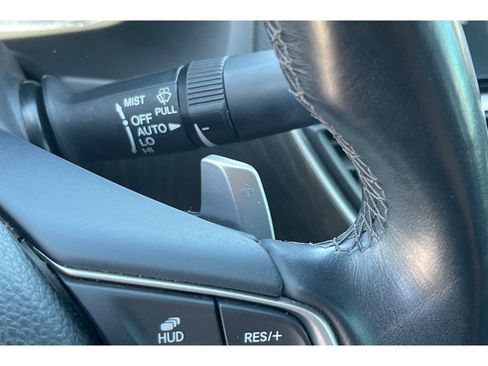 Used 2018 Honda Accord Touring image 37
