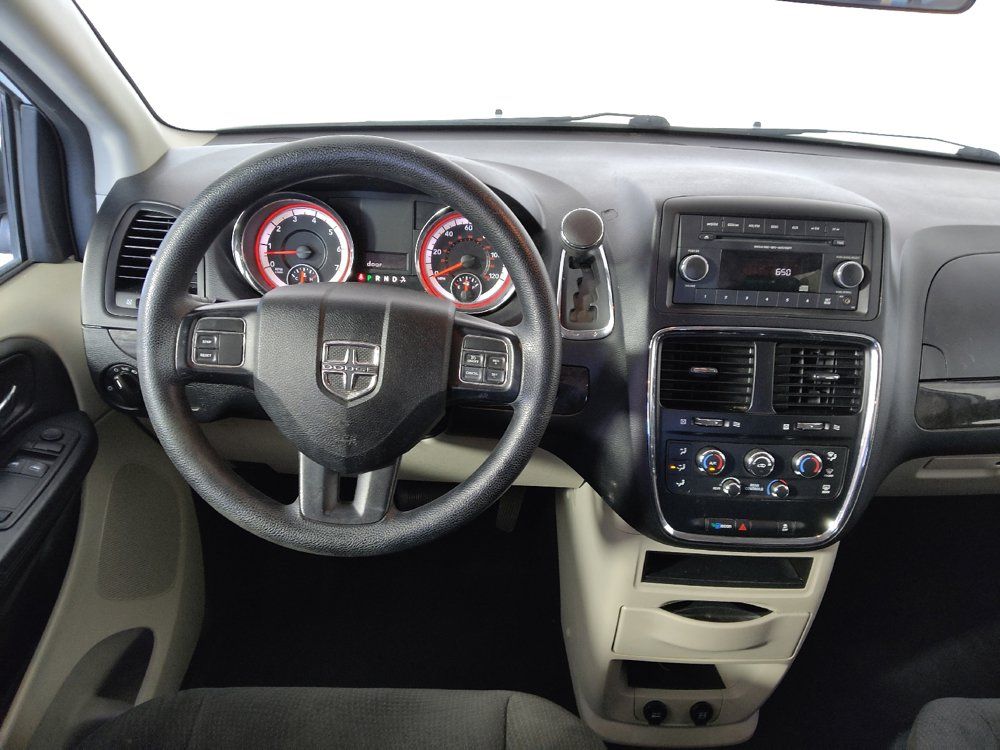 Used 2017 Dodge Grand Caravan SE FWD image 22