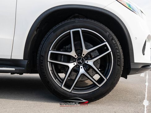 Used 2019 Mercedes-Benz GLE 43 AMG 4MATIC w/ Premium 3 Package image 10