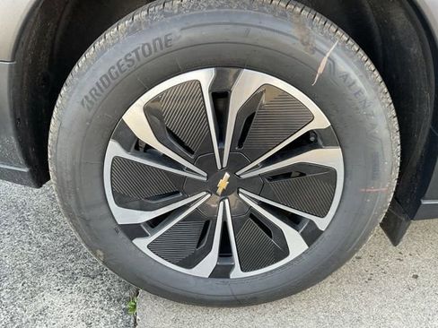 New 2026 Chevrolet Blazer EV LT image 13