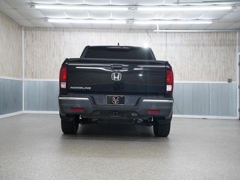 Used 2019 Honda Ridgeline Sport image 8