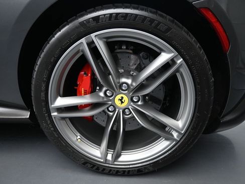 Used 2022 Ferrari Roma image 32