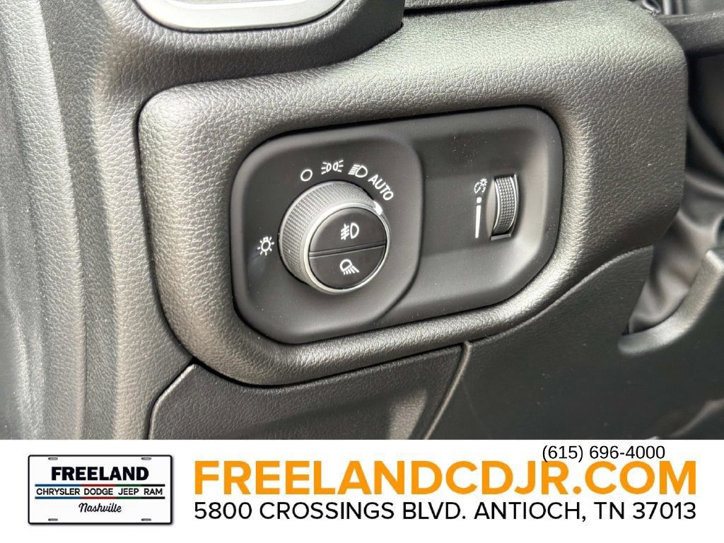 New 2026 RAM 1500 Express AWD/4WD image 23
