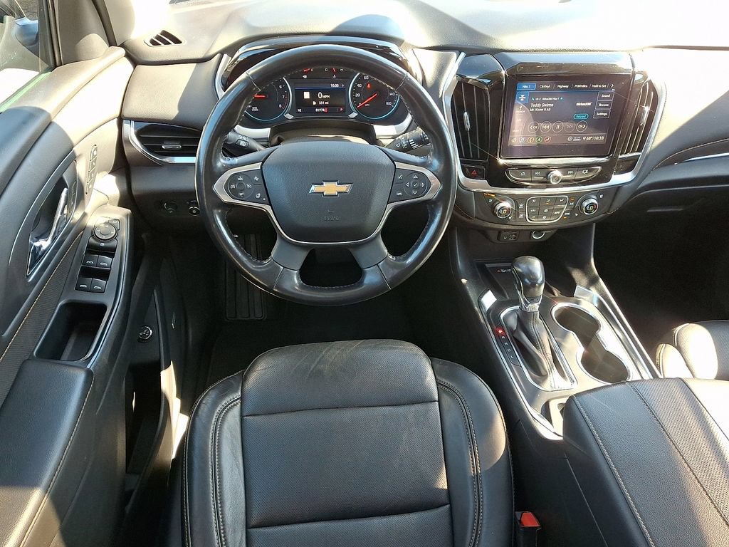Used 2021 Chevrolet Traverse Premier w/ Redline Edition AWD/4WD image 18