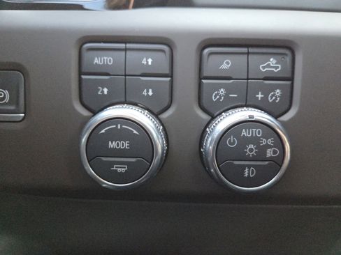 Used 2022 GMC Sierra 1500 Denali w/ Denali Carbonpro Edition image 6