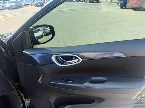 Used 2017 Nissan Sentra SR w/ Protection Package image 21