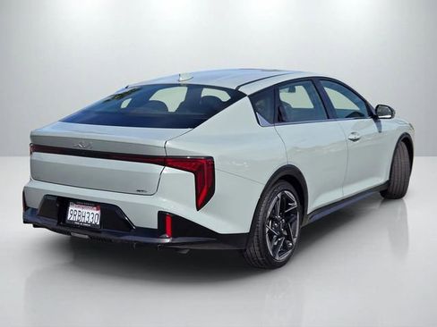 Used 2025 Kia K4 GT-Line image 4