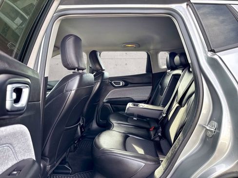 Used 2022 Jeep Compass Latitude w/ Convenience Group image 9