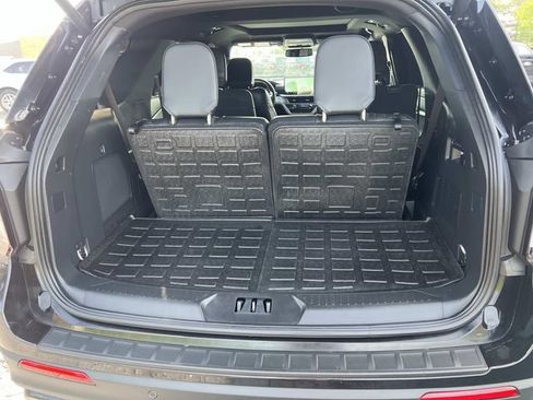 Certified 2025 Ford Explorer ST AWD/4WD image 11
