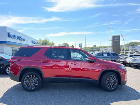 Certified 2023 Chevrolet Traverse RS w/ LPO, Floor Liner Package AWD/4WD image 4